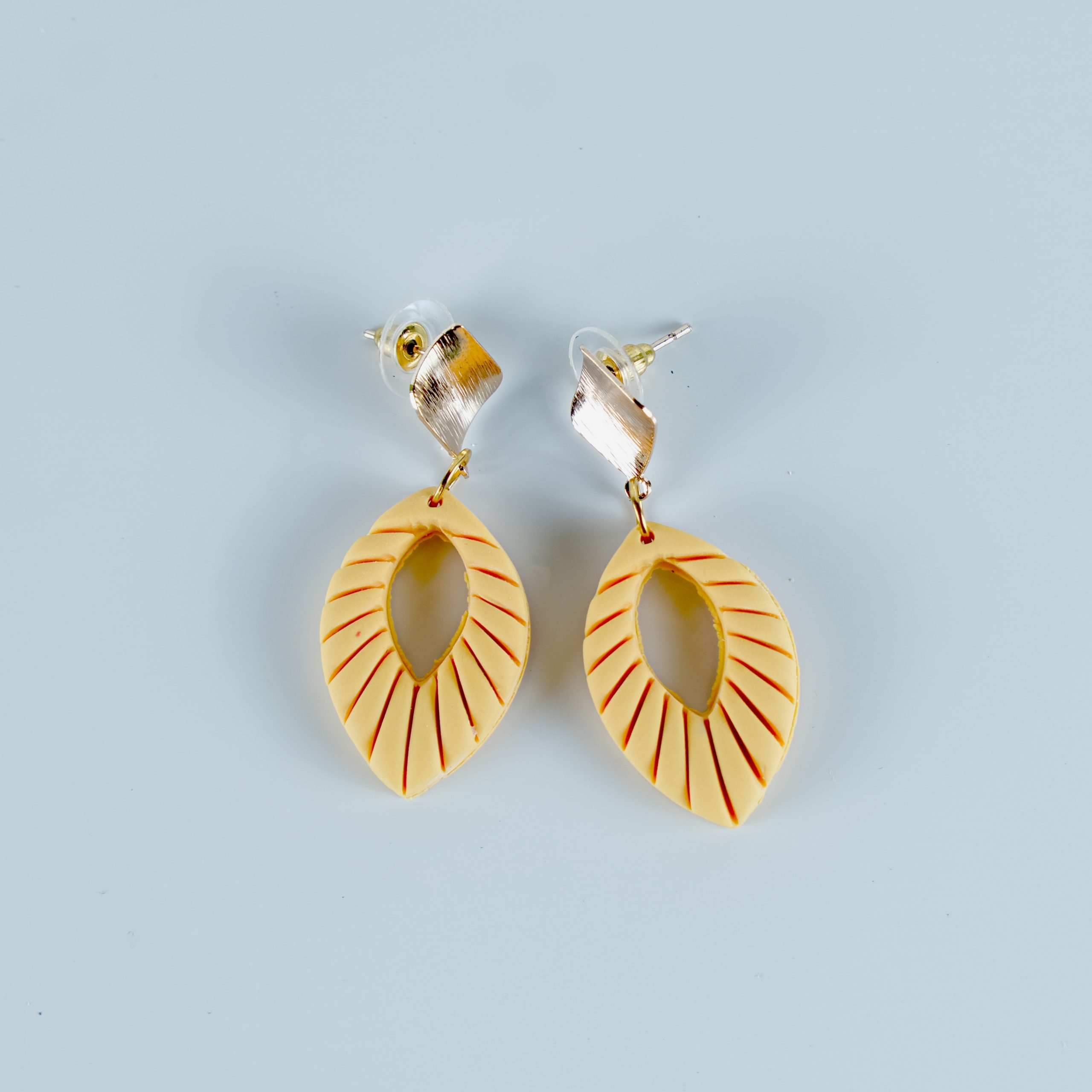 Sophia Dangles