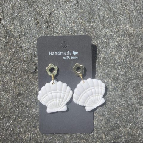 Sheliyana Dangles