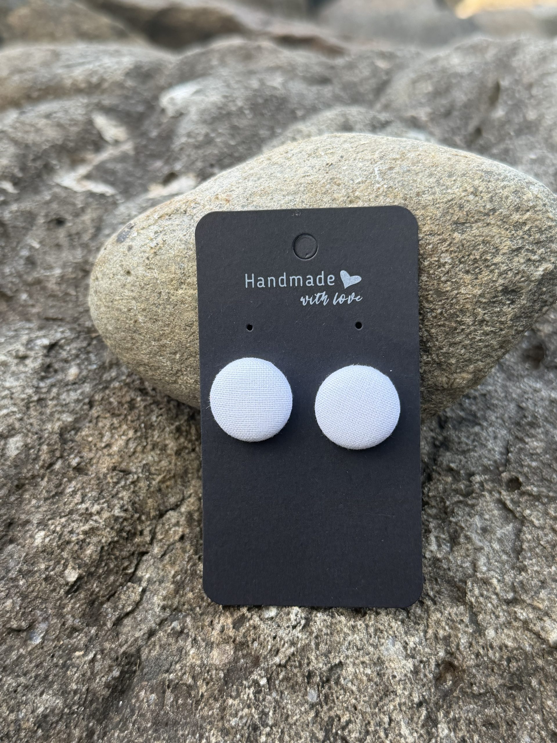 Fabric studs white